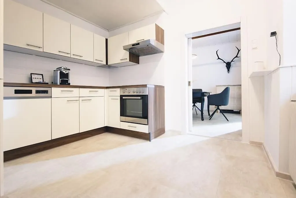 Charmantes Apartment Mit Terrasse Graz