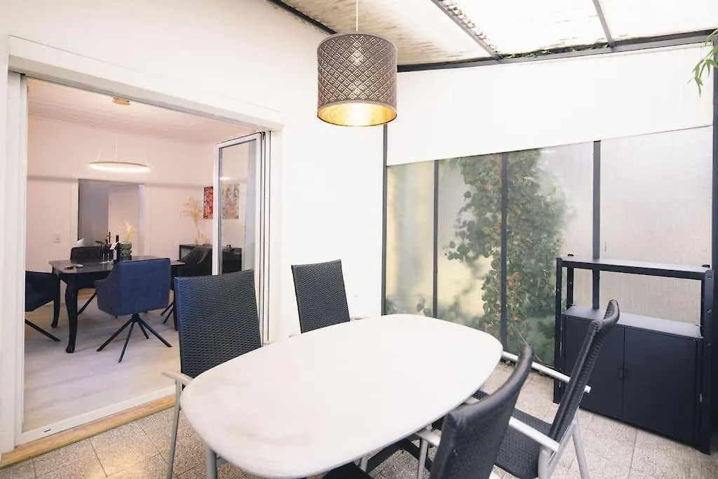 Charmantes Apartment Mit Terrasse Graz Austria