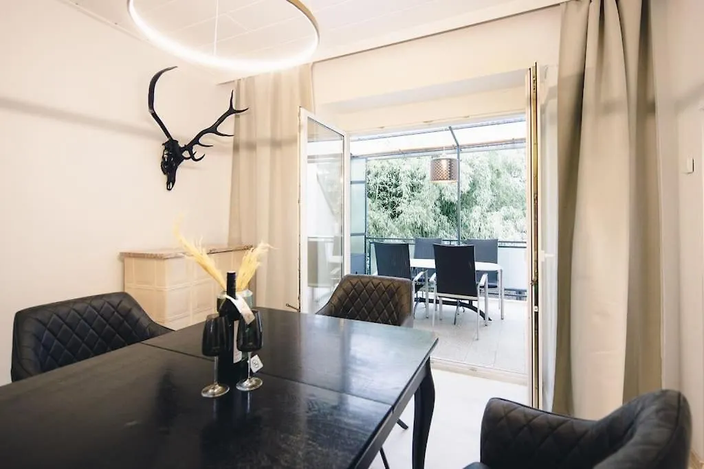 Charmantes Apartment Mit Terrasse Graz